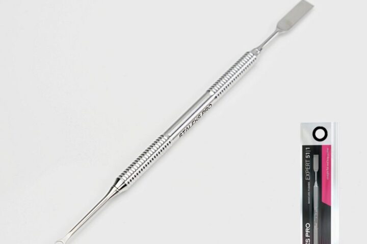 Seasonal Nail Trends: Double-Ended Cuticle Pusher Guide