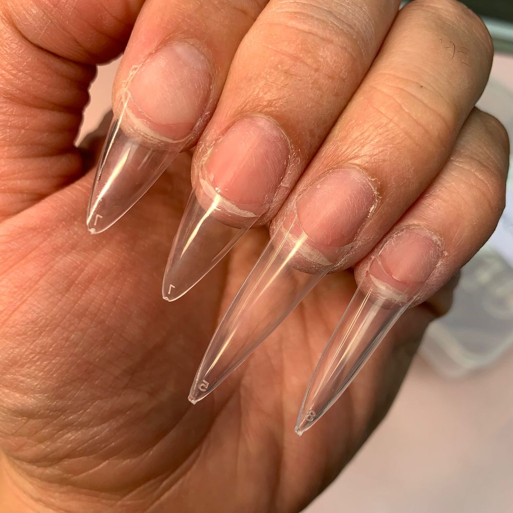 Clear extra long stiletto nail tips box - 2
