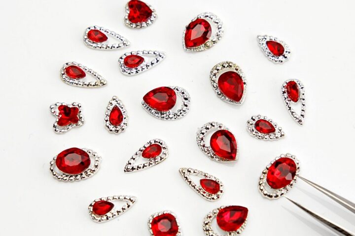 Red Rhinestone Nail Charms Set: Pro How-To at Home
